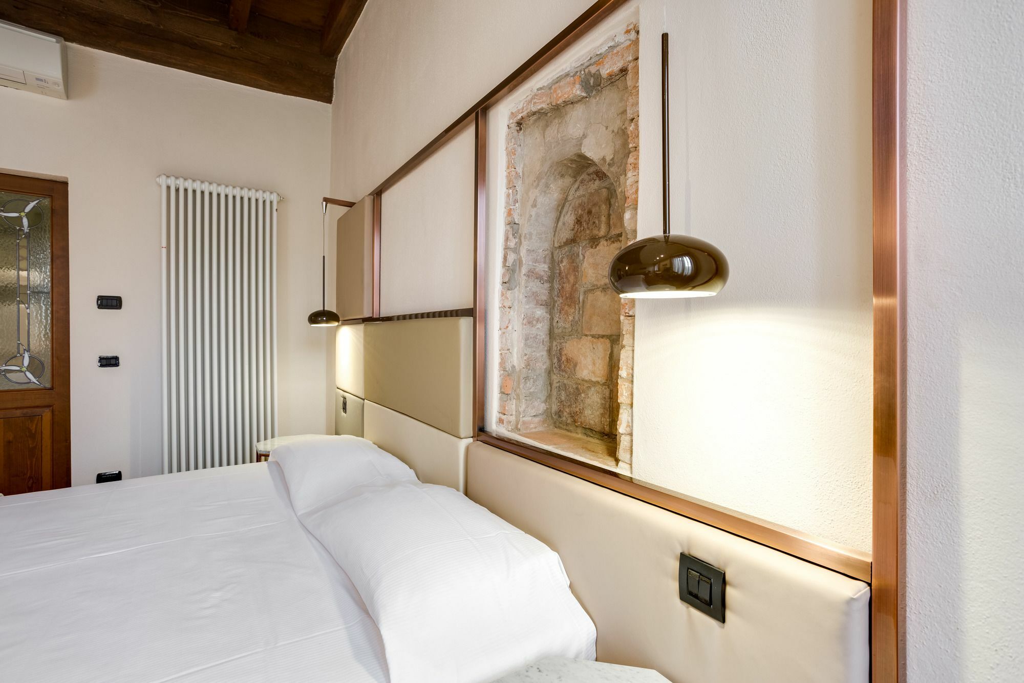 Ferrara Rooms ภายนอก รูปภาพ