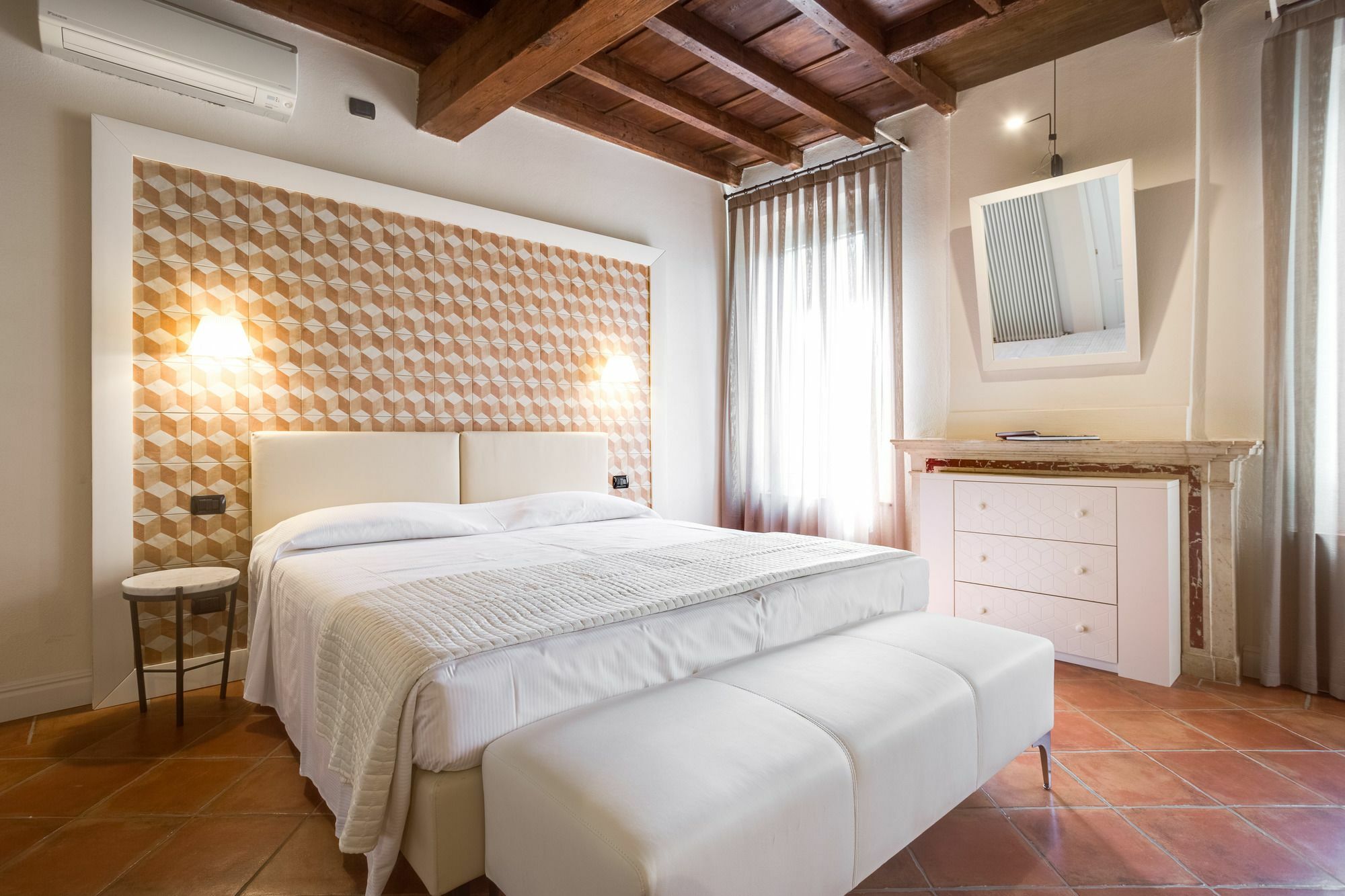 Ferrara Rooms ภายนอก รูปภาพ